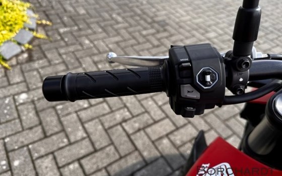 Gebrauchtmotorrad Honda CB1000 Hornet - Bild 12