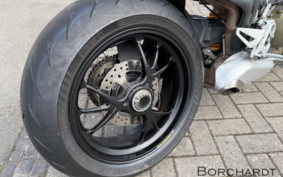 Gebrauchtmotorrad Ducati Streetfighter V4 S - Bild 10