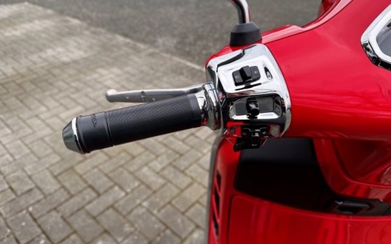 Neufahrzeug Vespa GTS 310 Super - Bild 10
