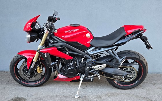 Gebrauchtmotorrad Triumph Street Triple - Bild 2