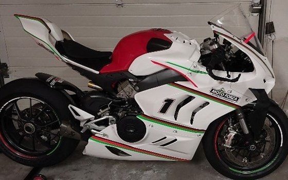 Gebrauchtmotorrad Ducati Panigale V4 - Bild 1