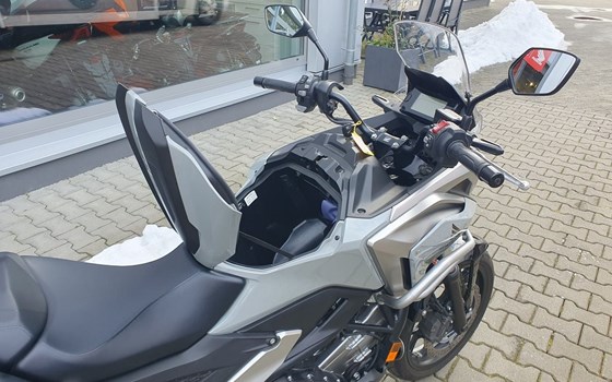 Gebrauchtmotorrad Honda NC750X DCT - Bild 8