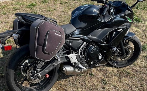 Gebrauchtmotorrad Kawasaki Ninja 650 KRT - Bild 2