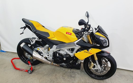 Gebrauchtmotorrad Aprilia Tuono V4 R APRC - Bild 2