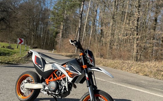 Gebrauchtmotorrad KTM 690 SMC R - Bild 2