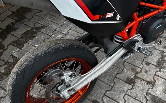 Gebrauchtmotorrad KTM 690 SMC R - Bild 6