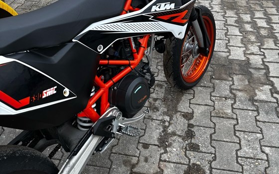 Gebrauchtmotorrad KTM 690 SMC R - Bild 7