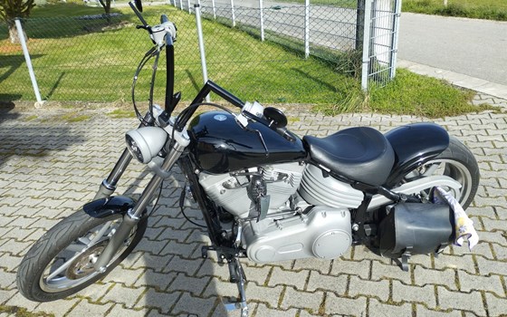 Gebrauchtmotorrad Harley-Davidson Softtail Rocker C FXCWC - Bild 4