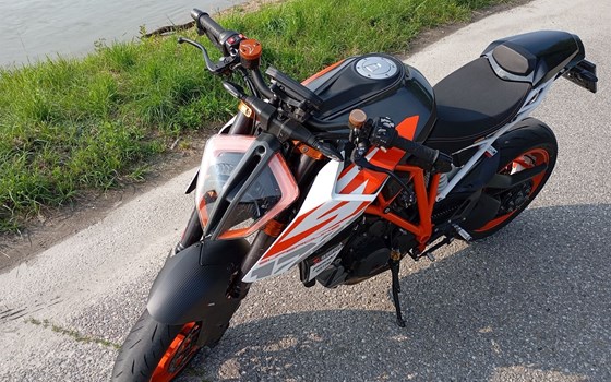 Gebrauchtmotorrad KTM 1290 Super Duke R - Bild 3