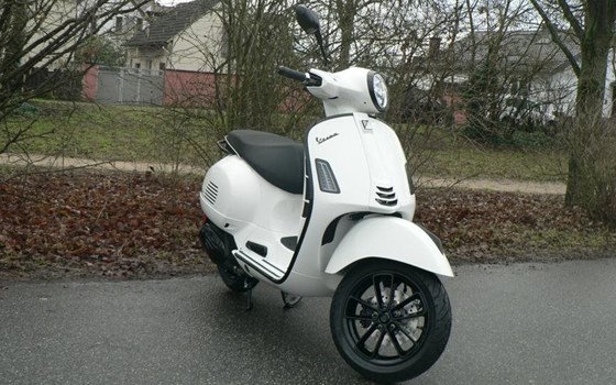 Neufahrzeug Vespa GTS 125 - Bild 11