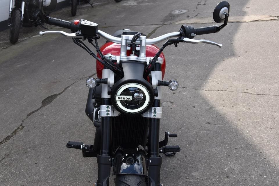 Benda Chinchilla 125