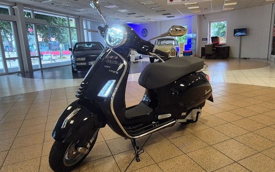 Gebrauchtmotorrad Vespa GTS 125 - Bild 1