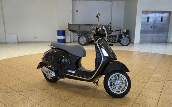 Gebrauchtmotorrad Vespa GTS 125 - Bild 3