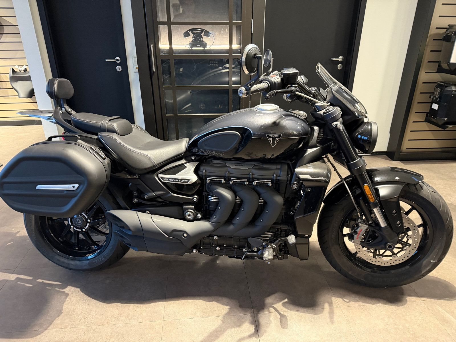 Triumph Rocket 3 Storm GT