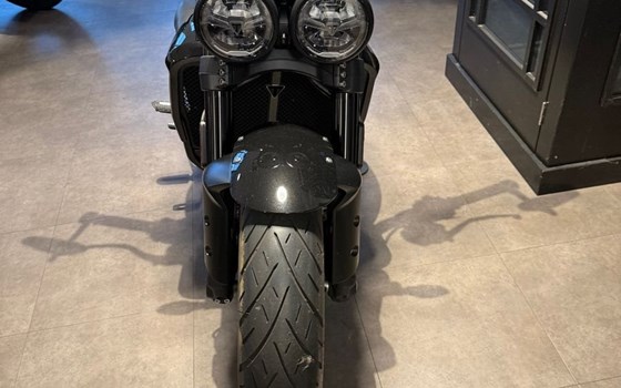 Gebrauchtmotorrad Triumph Rocket 3 Storm R - Bild 3