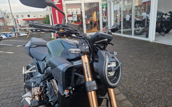 Gebrauchtmotorrad Honda CB650R E-Clutch - Bild 10