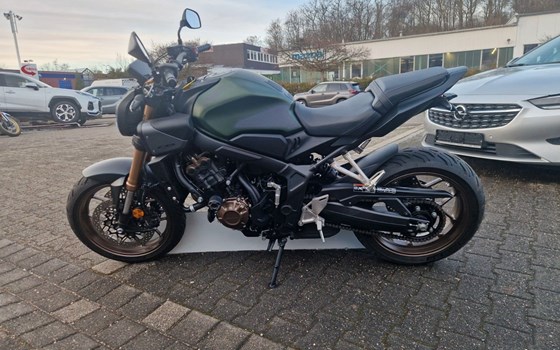 Gebrauchtmotorrad Honda CB650R E-Clutch - Bild 3