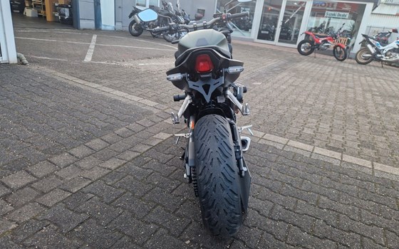 Gebrauchtmotorrad Honda CB650R E-Clutch - Bild 4