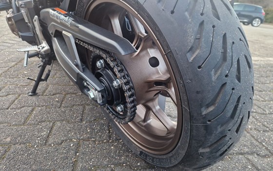 Gebrauchtmotorrad Honda CB650R E-Clutch - Bild 6