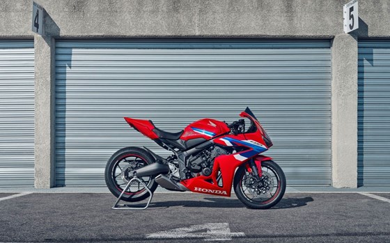 Gebrauchtmotorrad Honda CBR650R E-Clutch - Bild 5