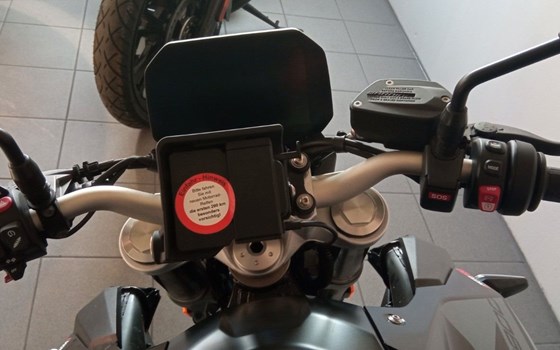 Gebrauchtmotorrad BMW F 900 R - Bild 9