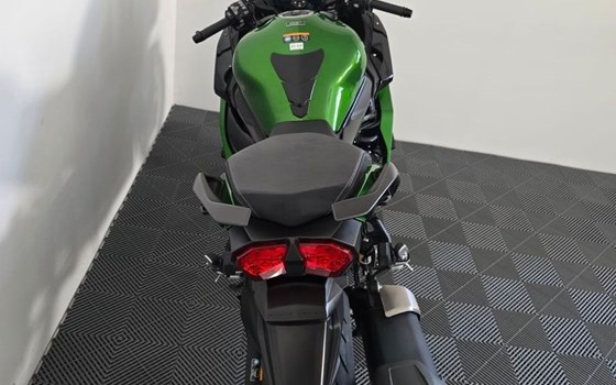 Gebrauchtmotorrad Kawasaki Ninja H2 SX SE - Bild 4