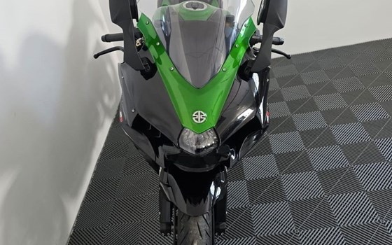 Gebrauchtmotorrad Kawasaki Ninja H2 SX SE - Bild 8