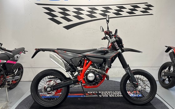 Neufahrzeug Beta RR 125 4T SM - Bild 11