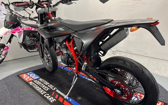 Neufahrzeug Beta RR 125 4T SM - Bild 5