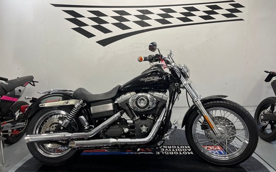 Gebrauchtmotorrad Harley-Davidson Dyna Street Bob FXDB - Bild 14