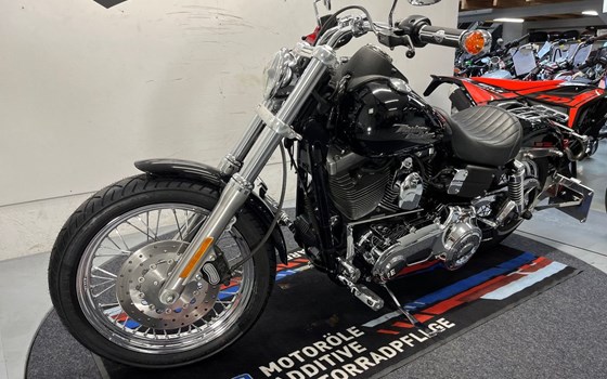 Gebrauchtmotorrad Harley-Davidson Dyna Street Bob FXDB - Bild 6