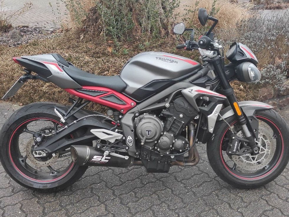 Triumph Street Triple 765 R