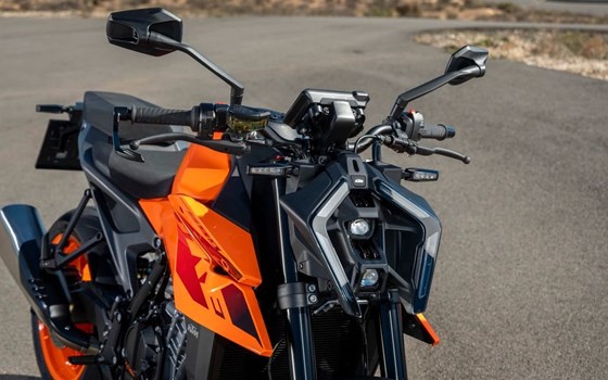 Gebrauchtmotorrad KTM 990 Duke - Bild 2