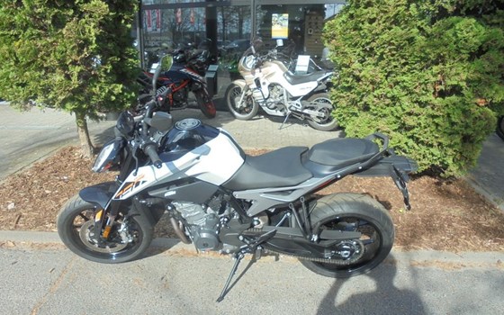 Gebrauchtmotorrad KTM 790 Duke L - Bild 8