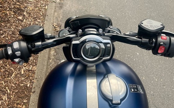 Gebrauchtmotorrad Triumph Rocket 3 Storm R - Bild 5