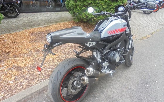 Gebrauchtmotorrad Yamaha XSR900 Abarth - Bild 9