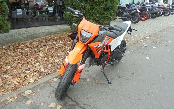 Neufahrzeug KTM 125 SMC R - Bild 8