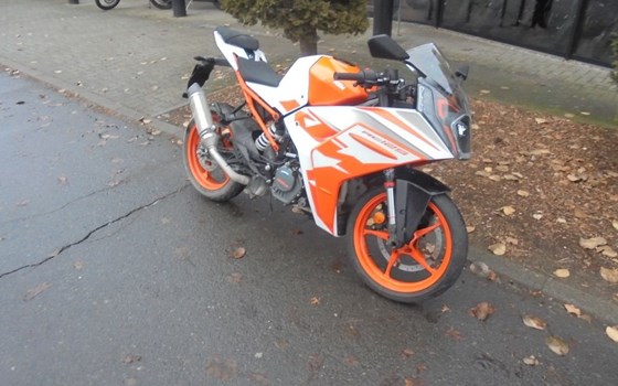 Gebrauchtmotorrad KTM RC 125 - Bild 1