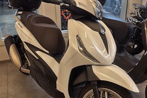 Offer Piaggio Beverly 300 hpe
