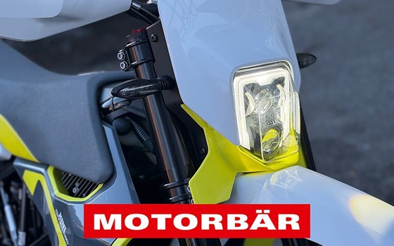 Gebrauchtmotorrad Husqvarna 701 Supermoto - Bild 3