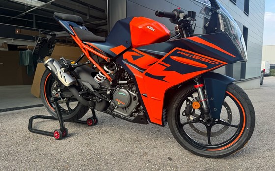 Gebrauchtmotorrad KTM RC 390 - Bild 1