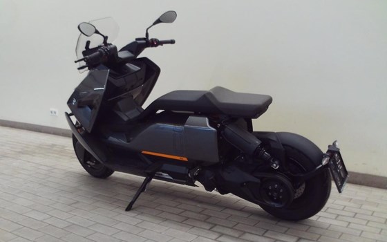 Gebrauchtmotorrad BMW CE 04 - Bild 7