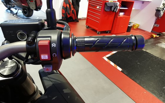 Neufahrzeug Honda CB650R - Bild 11