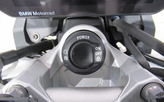 Gebrauchtmotorrad BMW F 900 R - Bild 25