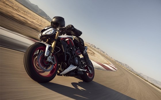 Neufahrzeug Triumph Street Triple 765 RX - Bild 12