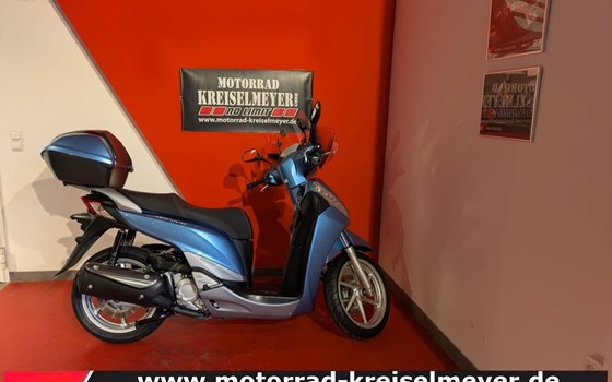 Gebrauchtmotorrad Honda SH300i - Bild 8
