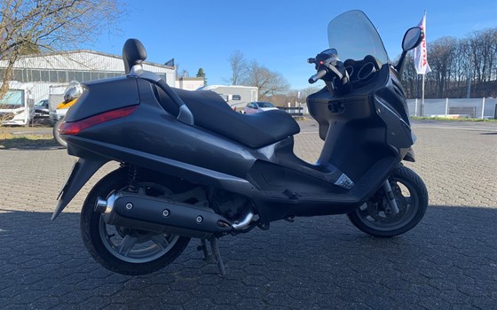 Gebrauchtmotorrad Piaggio X-EVO 400 - Bild 5