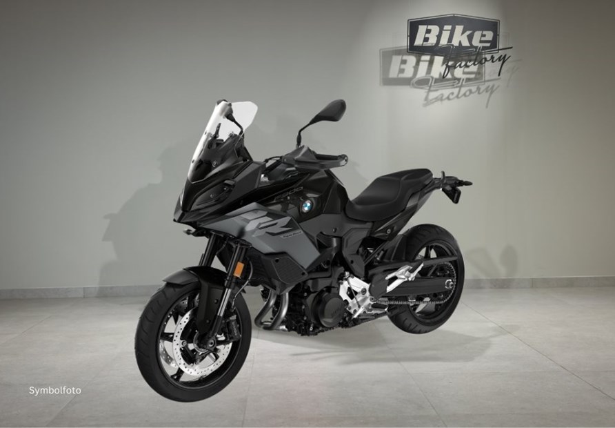 BMW F 900 XR (black-storm metallic)
