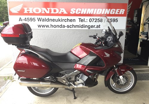Honda NT700V Deauville