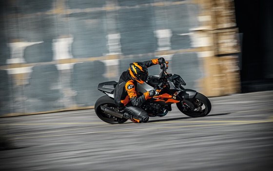 Neufahrzeug KTM 990 Duke - Bild 6